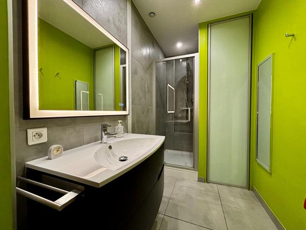 À VENDRE ! Magnifique Appartement Haussmannien de 150 m² dans une Résidence de Prestige