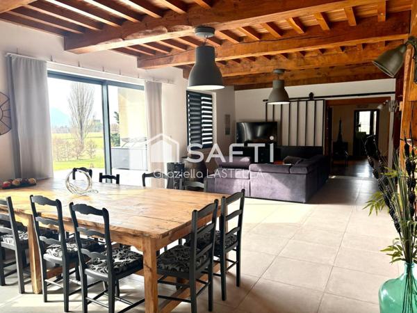 Magnifique maison spacieuse et lumineuse de 333 m² – Cadre verdoyant