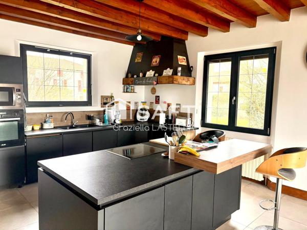 Magnifique maison spacieuse et lumineuse de 333 m² – Cadre verdoyant