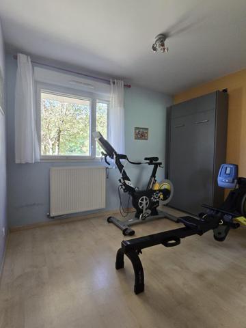 Appartement T4 de 84m2 rez-de-jardin - 250 000 €.