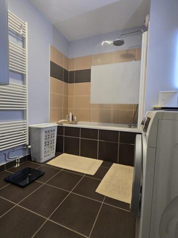 Appartement T4 de 84m2 rez-de-jardin - 250 000 €.