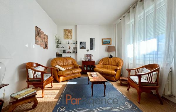 ROYAN, MAISON DE VILLE 4 pièces A PROXIMITE IMMEDIATE DU MA