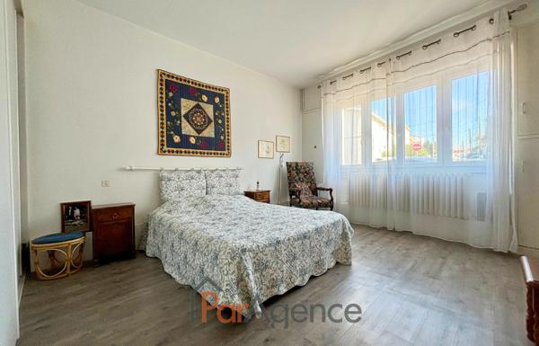 ROYAN, MAISON DE VILLE 4 pièces A PROXIMITE IMMEDIATE DU MA