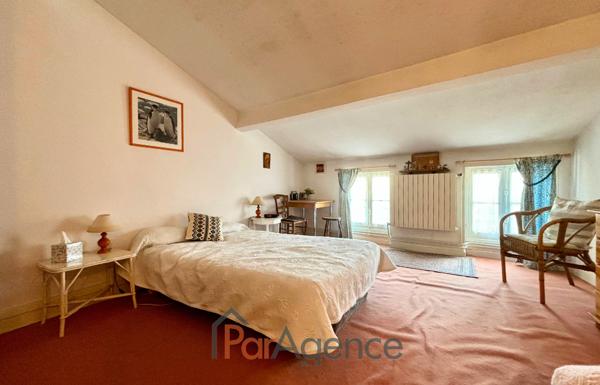 ROYAN, MAISON DE VILLE 4 pièces A PROXIMITE IMMEDIATE DU MA