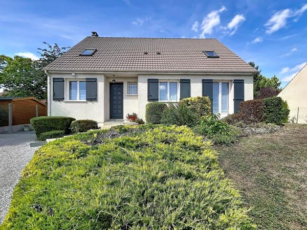 Maison à JUZIERS, 78820 - 6 pièces 146m²