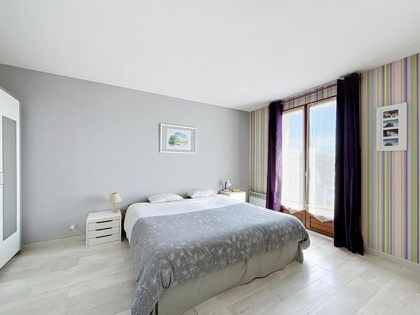 Maison à JUZIERS, 78820 - 6 pièces 146m²