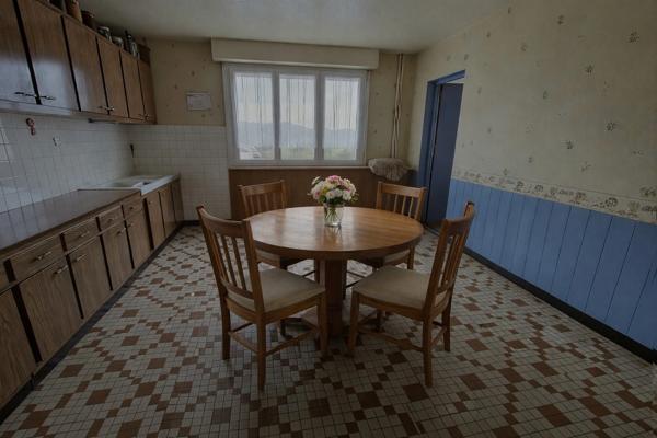 Dpt Vosges (88), à vendre secteur VITTEL de village T7 de 324 m2 + HANGAR / 1500 m2 TERRAIN