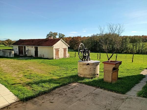 Maison habitable de suite, rafraîchissement à voir