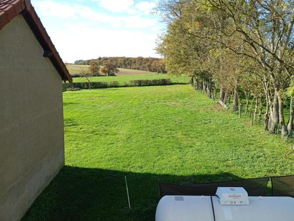 Maison habitable de suite, rafraîchissement à voir