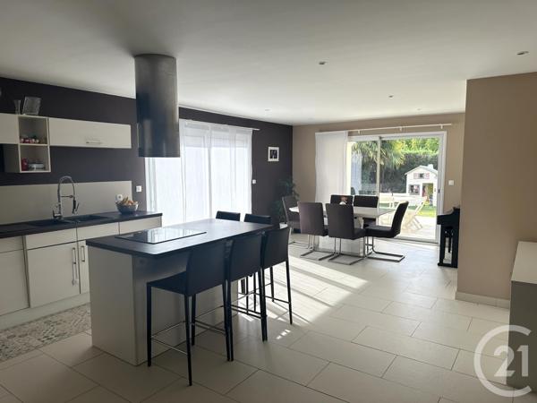 Maison à vendre  5 pièces - 131,50 m2 ST MAURICE DE GOURDANS - 01