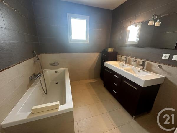 Maison à vendre  5 pièces - 131,50 m2 ST MAURICE DE GOURDANS - 01