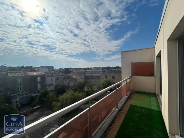Appartement à louer 2 pièces 30.61m² Niort (79000)