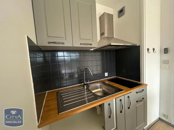 Appartement à louer 2 pièces 30.61m² Niort (79000)
