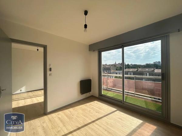 Appartement à louer 2 pièces 30.61m² Niort (79000)