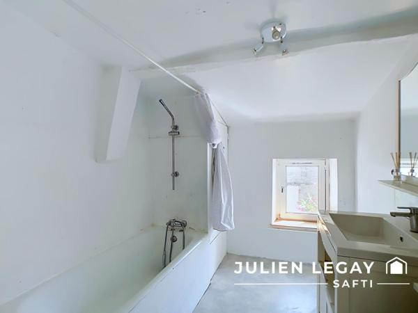 Une maison pleine de caractère, 2 voire 3 chambres