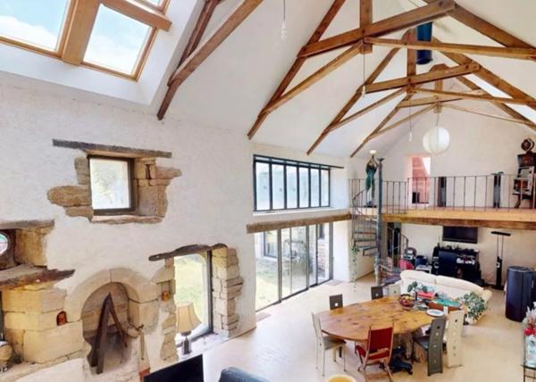 À vendre - Maison contemporaine, 7 pièces située à Plouray (56770)