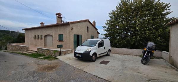 Flayosc, maison 3 ch avec très grand garage et studio indépendant