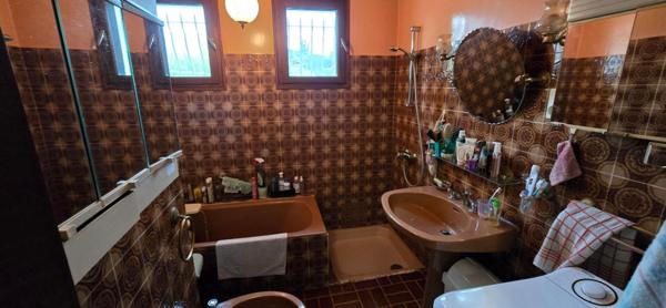 Flayosc, maison 3 ch avec très grand garage et studio indépendant