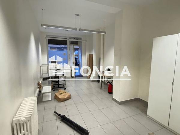 Location Local commercial 3 pièces 27.2 m² - 6 RUE SAINTE BEUVE Paris 75006