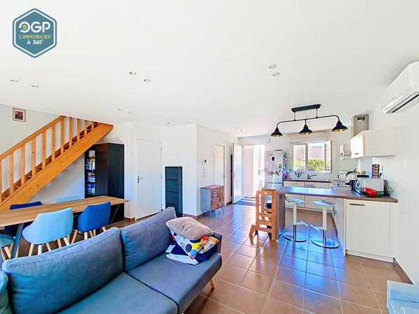 Maison T4 90 m², 3 chambres, garage et jardin DPE B