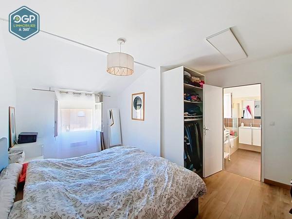 Maison T4 90 m², 3 chambres, garage et jardin DPE B