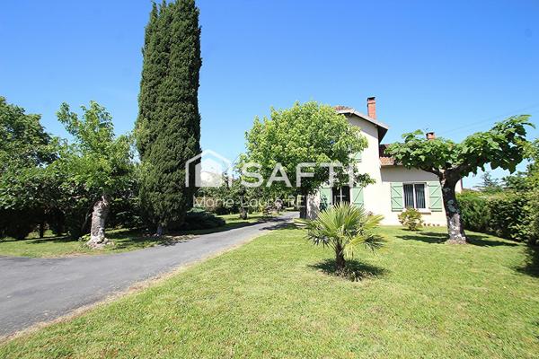 Maison de qualité -  Tout de plain-pied - Superbe extérieur - 4 chambres - 2 SDB et 2 WC