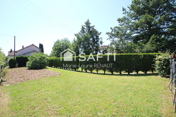 Maison de qualité -  Tout de plain-pied - Superbe extérieur - 4 chambres - 2 SDB et 2 WC