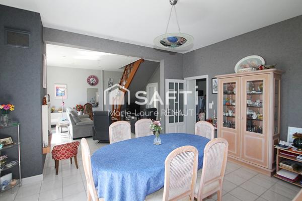 Maison de qualité -  Tout de plain-pied - Superbe extérieur - 4 chambres - 2 SDB et 2 WC