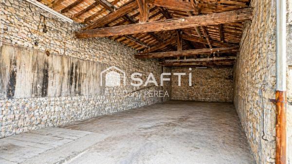 Superbe remise en pierre à fort potentiel