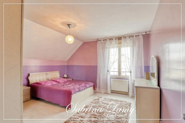 Maison à vendre 8 pièces SEZANNE (51)- 5 chambres - sous-sol total - jardin