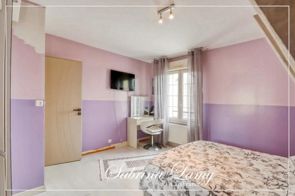 Maison à vendre 8 pièces SEZANNE (51)- 5 chambres - sous-sol total - jardin