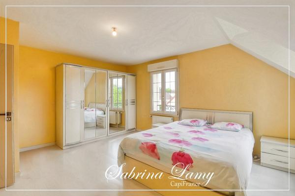 Maison à vendre 8 pièces SEZANNE (51)- 5 chambres - sous-sol total - jardin
