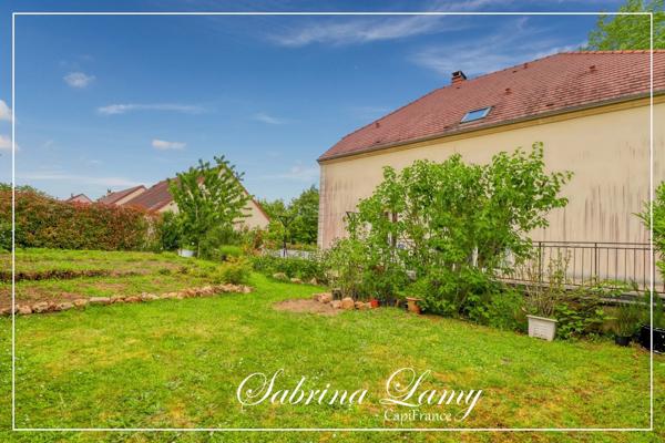 Maison à vendre 8 pièces SEZANNE (51)- 5 chambres - sous-sol total - jardin