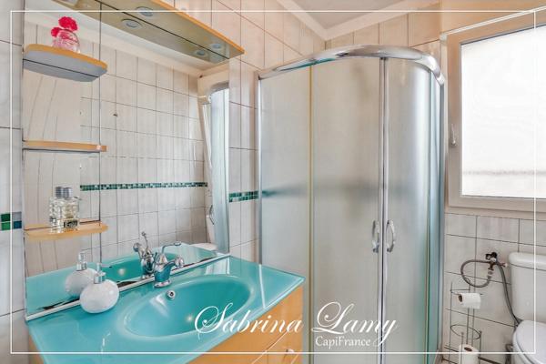 Maison à vendre 8 pièces SEZANNE (51)- 5 chambres - sous-sol total - jardin