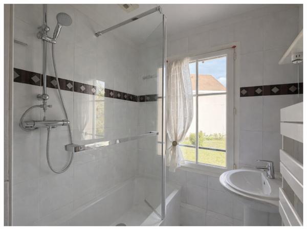 Maison Fontenay Le Fleury 7 pièce(s) 140 m2