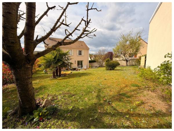 Maison Fontenay Le Fleury 7 pièce(s) 140 m2