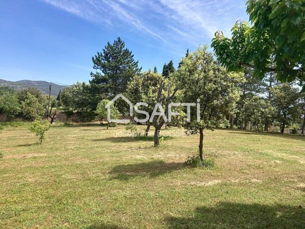 Sur Bedoin (84), maison à étage de 120 m2 env. avec dépendance 40 m2 sur terrain de 3000 m2
