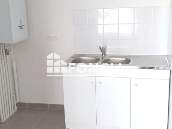 Location Appartement 2 pièces 42.9 m² - 2 AVENUE DES CANADIENS Le Petit Quevilly 76140