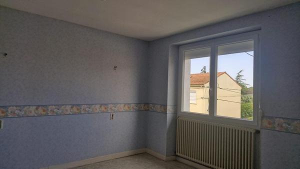 Maison de ville non mitoyenne avec terrain