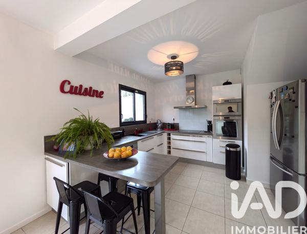 Maison à vendre 5 pièces 112 m² Aix-en-Provence