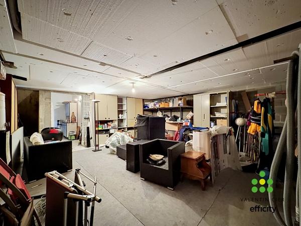 Maison
         6 pièces
        - 181 m² Exclusivité 720 000 € *