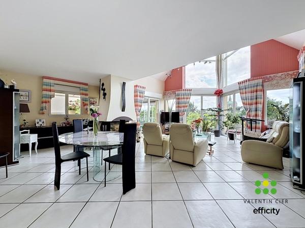 Maison
         6 pièces
        - 181 m² Exclusivité 720 000 € *