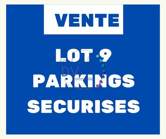 Lot de 9 parkings sécurisés