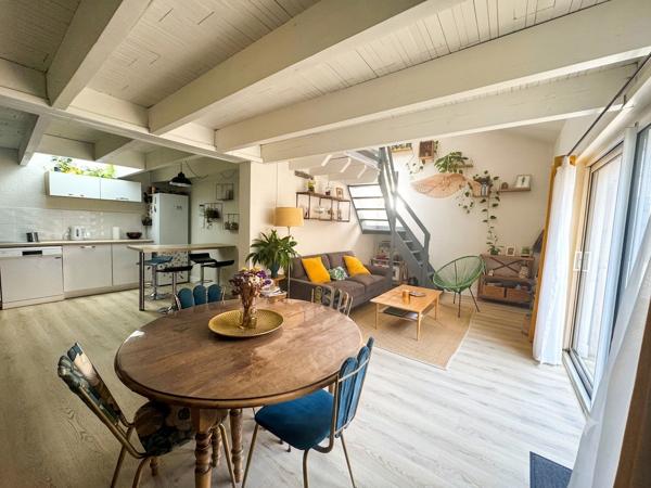 SECTEUR GARE DE VANNES CHARMANT T3 de 63m² - GARAGE ET PARKING , Vannes