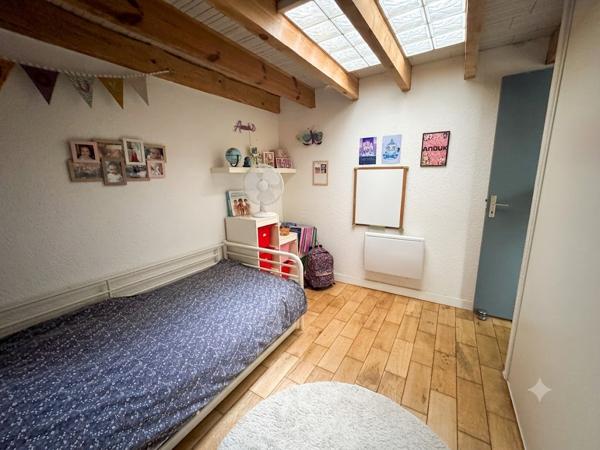 SECTEUR GARE DE VANNES CHARMANT T3 de 63m² - GARAGE ET PARKING , Vannes