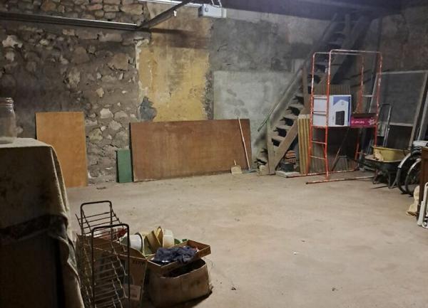 Maison à vendre    5 pièces •  Paulhan