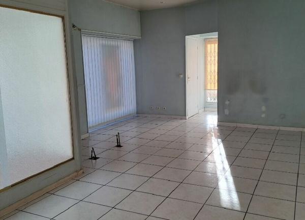 Maison à vendre    5 pièces •  Paulhan