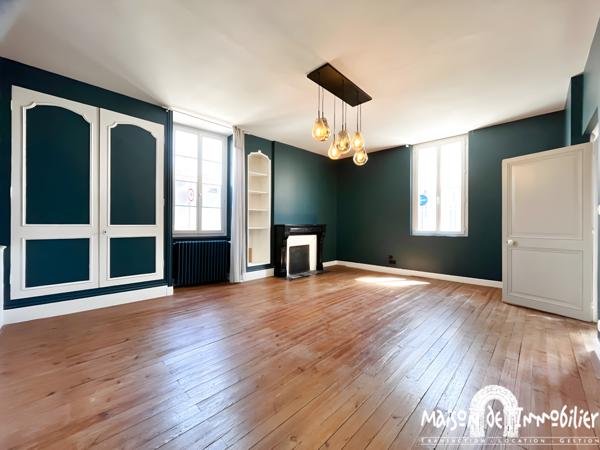 Vente Belle maison de ville - 6 pièces - 200m² - COGNAC Hypercentre
