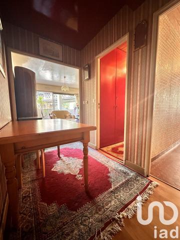 Appartement 2 pièces de 49 m² à Paris (75015)