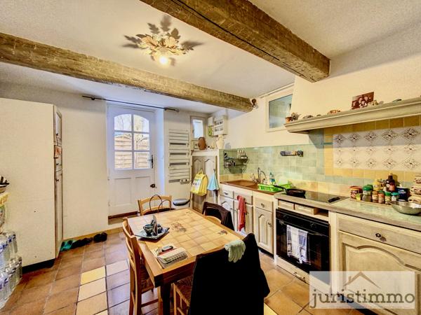 Piolenc (84420) Immeuble de 3 logements loués